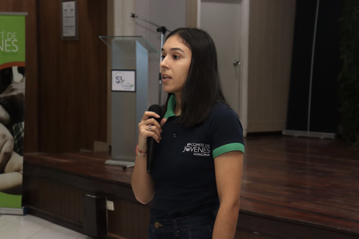 PYCONCOPAR's tweet photo. COMITÉ DE JÓVENES | 🌲🌲

🙋🏻‍♀️🙋🏻‍♂️En la ciudad de Villarrica se realizó la 5ta Asamblea del Comité de Jóvenes Cooperativistas de la Concopar, en la Central Regional de Cooperativas Cerecoop Ltda.

🫱🏻‍🫲🏼Durante el acto se recibieron a los nuevos representantes titulares y suplentes de las entidades socias, que integrarán el comité en el periodo 2026-2027 liderando ese periodo CECOI, Cenconori Ltda. y Unicoop Ltda.

✨Desde Concopar impulsamos a los jóvenes a seguir trabajando en proyectos que demuestren que el cooperativismo es un motor de desarrollo en nuestro país. 

#comitedejovenes  #concopar  #cooperativismojoven