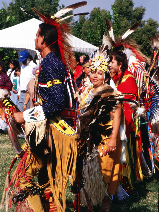 StudioSchatto's tweet photo. @visitCA 
#NativeAmericanheritage on display at the 1996 #PowWow in Santa Fe Springs, California. 
I was allowed to photograph a part of this #religious celebratory #event by the #family elder of a  #NativeAmerican #friend. 
#editorial_images #NFS
SChatto 
https://t.co/9LGFyGBPqp https://t.co/FrNzygyVta