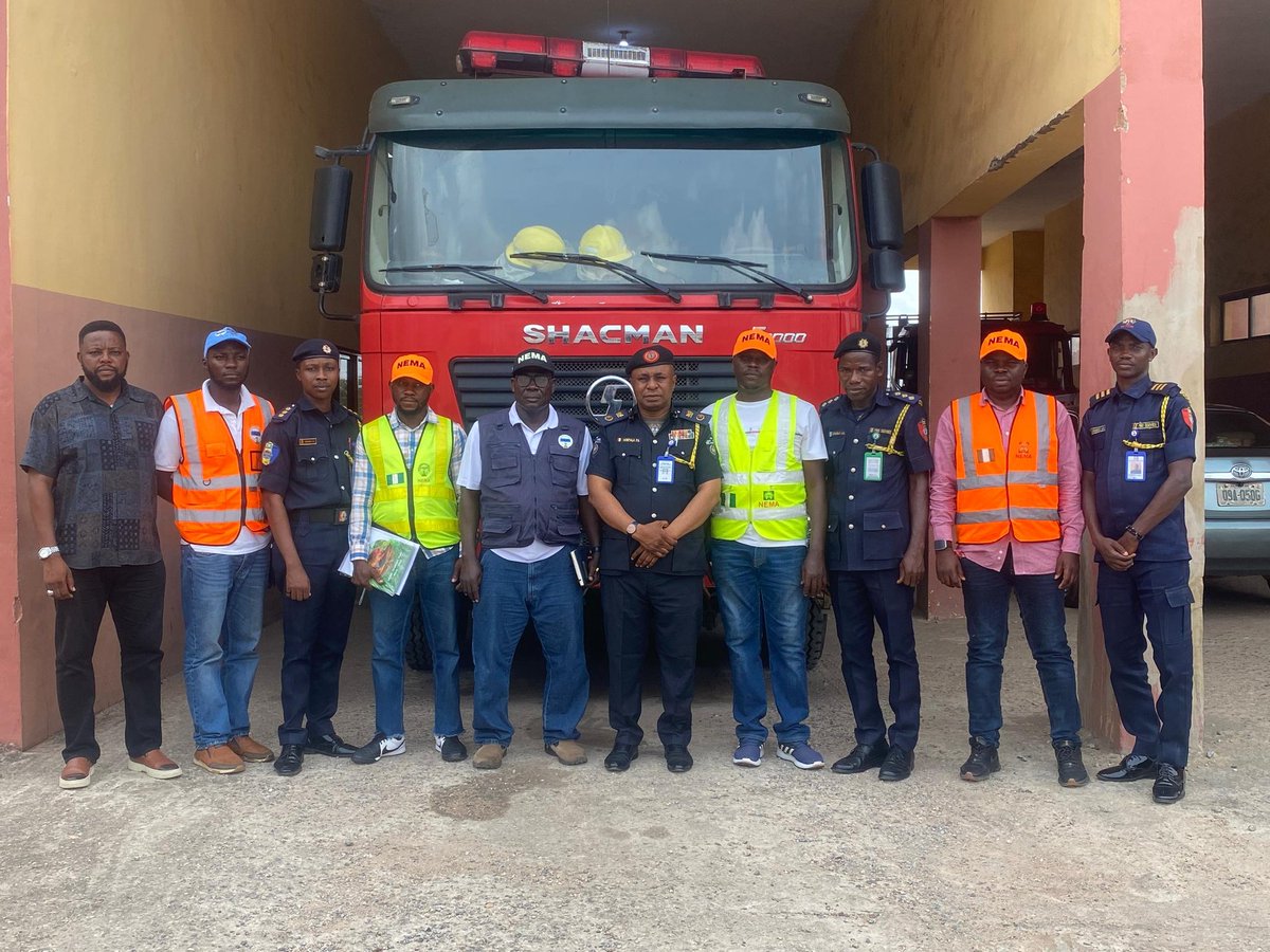 OG_FireService's tweet photo. The National Emergency Agency led by the Zonal Director, Mr. Akiode S.A.O paid a courtesy visit to the Ogun State Fire Service Headquarters at Onikoko, Abeokuta, aimed at Strengthening Emergency Response Collaboration. https://t.co/O8C5F6gfII