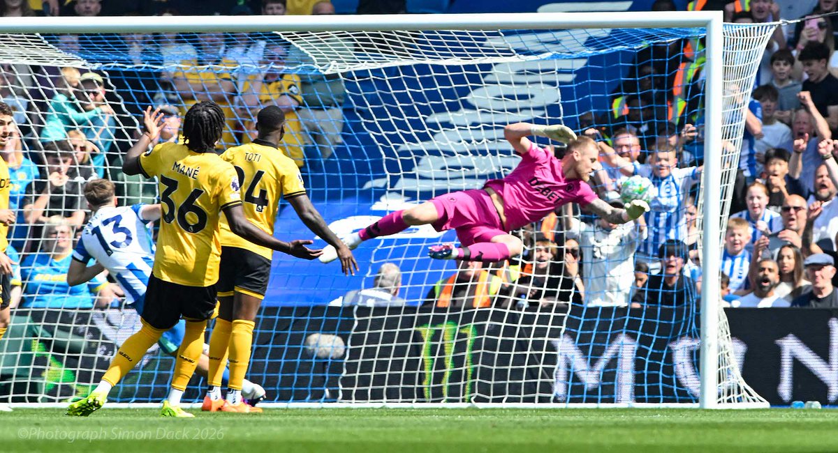 simondackpix's tweet photo. Fatboy Slim and  fans see Seagulls beat Wolves 3-0 at the Amex today @BHAFC #brighton #premierleague #BHAFCFoundation #goals #brightonfootball https://t.co/hOYm1E573N