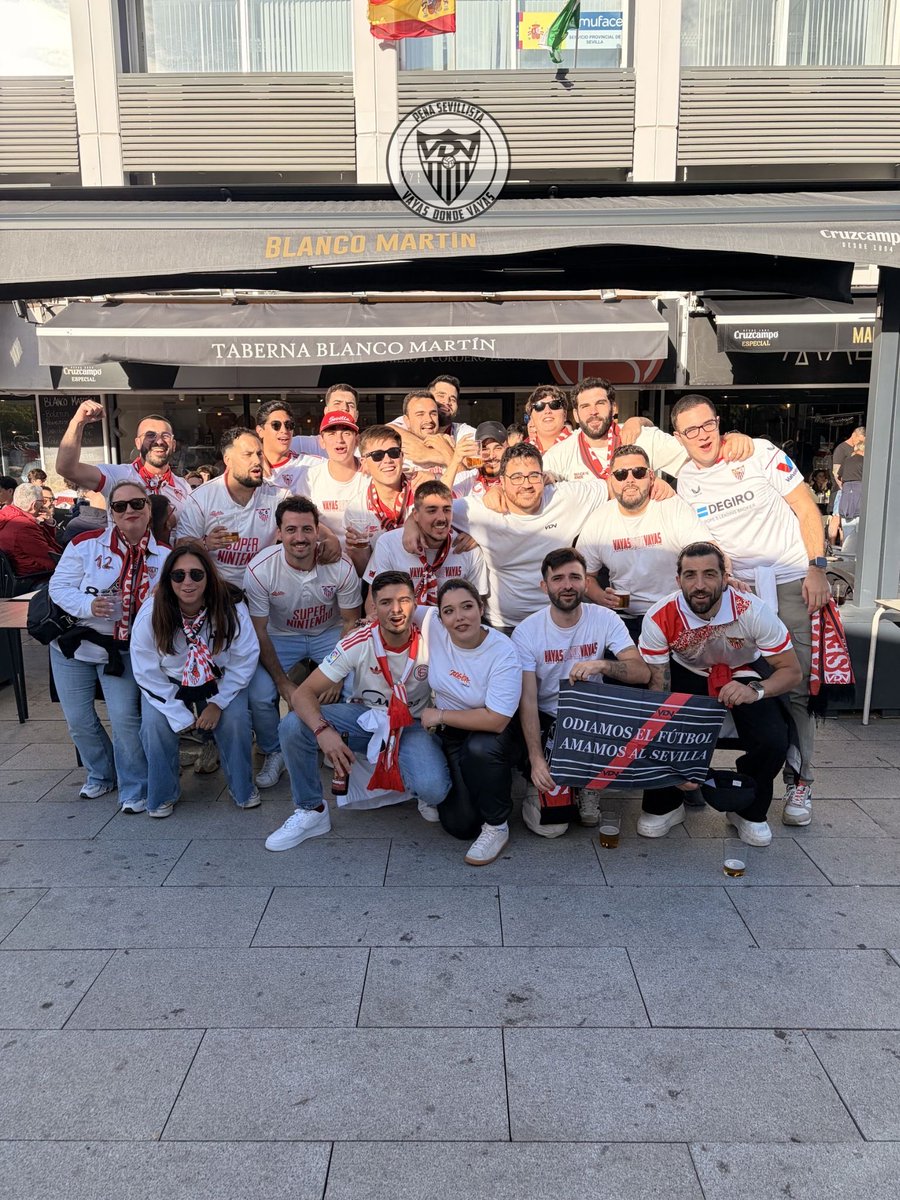 NI RETIRADA NI RENDICIÓN 🔴⚪️

SEVILLA FÚTBOL CLUB - Espanyol
09/05/2026

#vayasdondevayassiemprecontigo