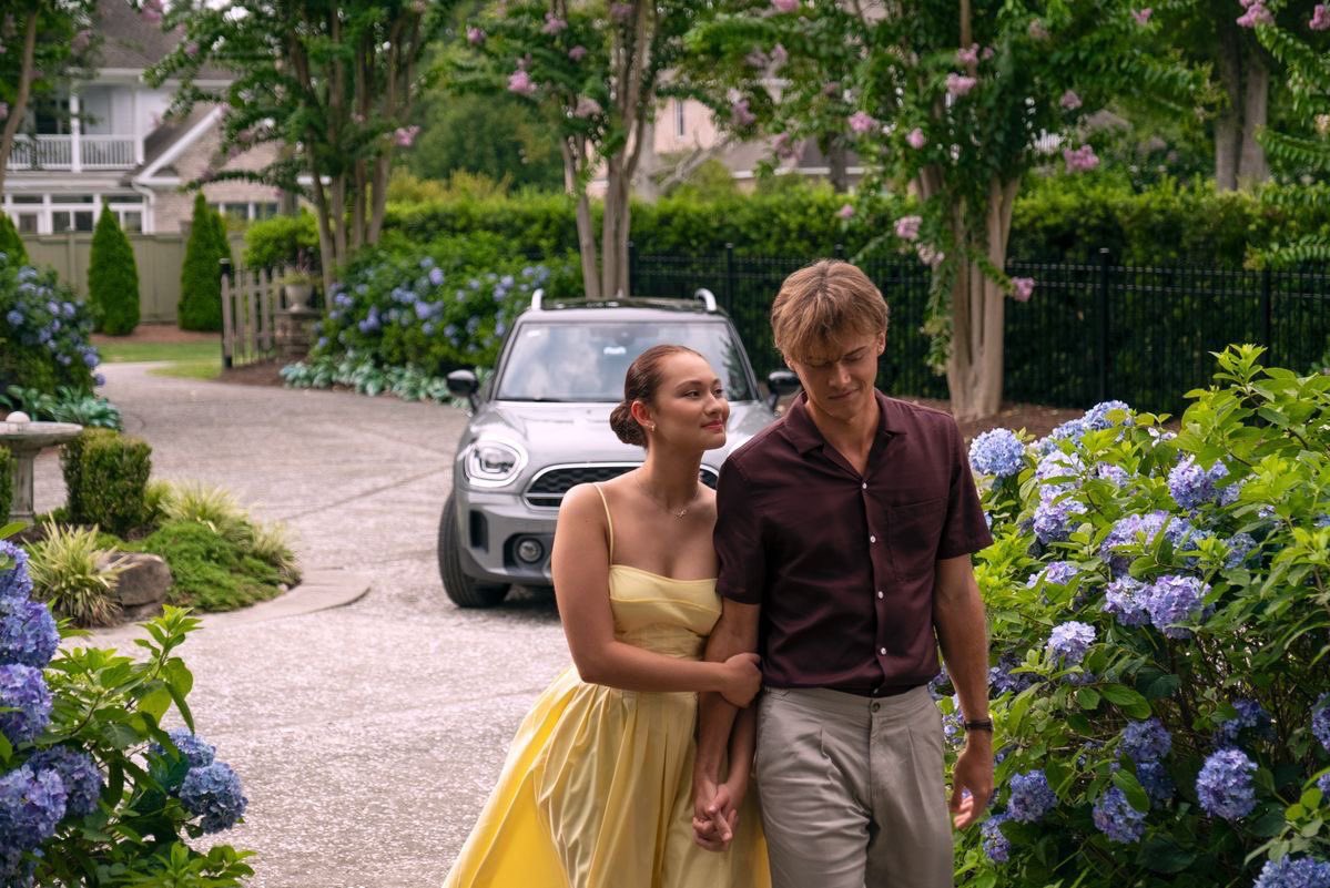 artsyangels's tweet photo. this is gonna be them the whole entire movie #confirmed https://t.co/cmyy9wC0Ex