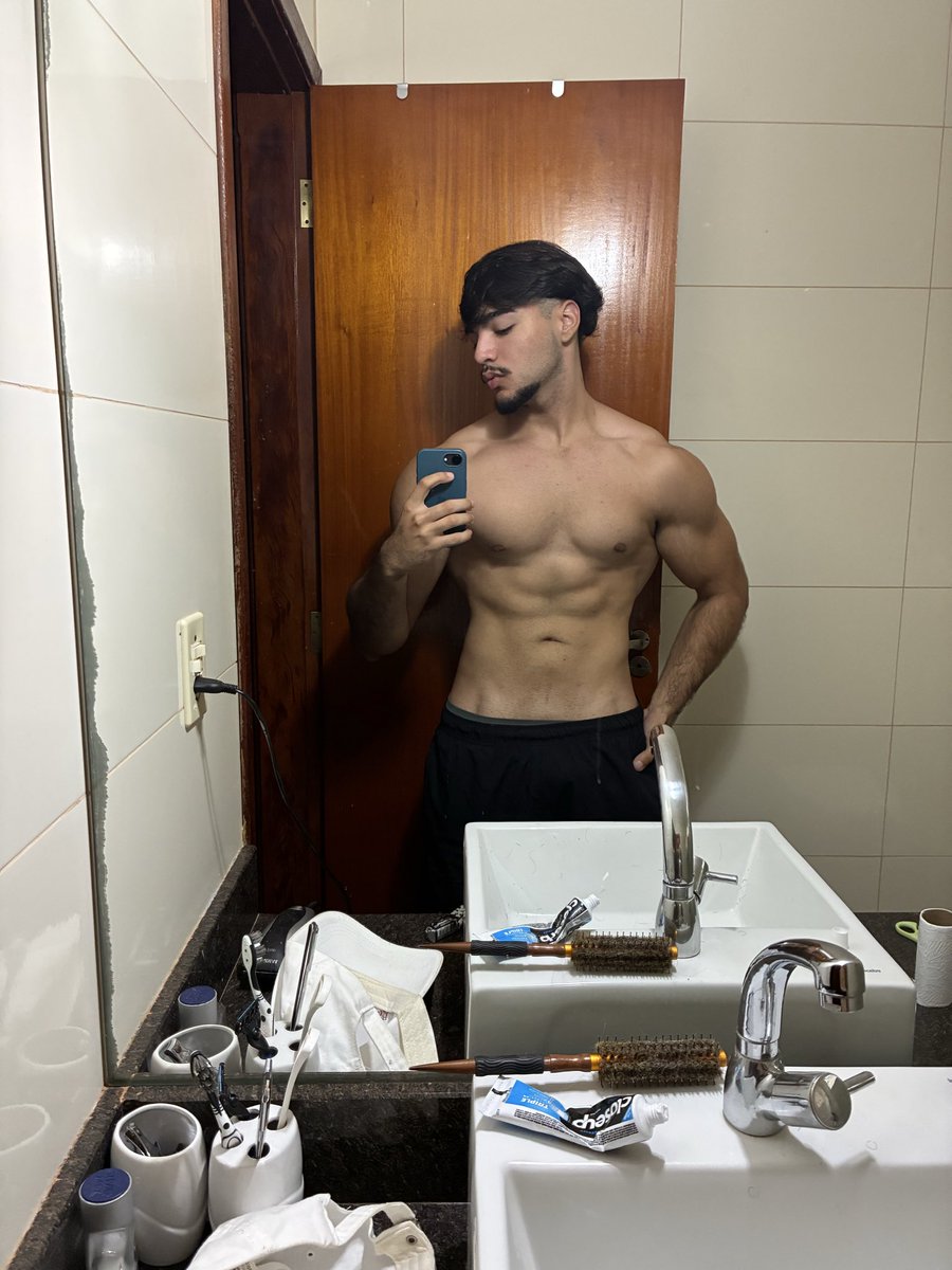 vinicius tweet media