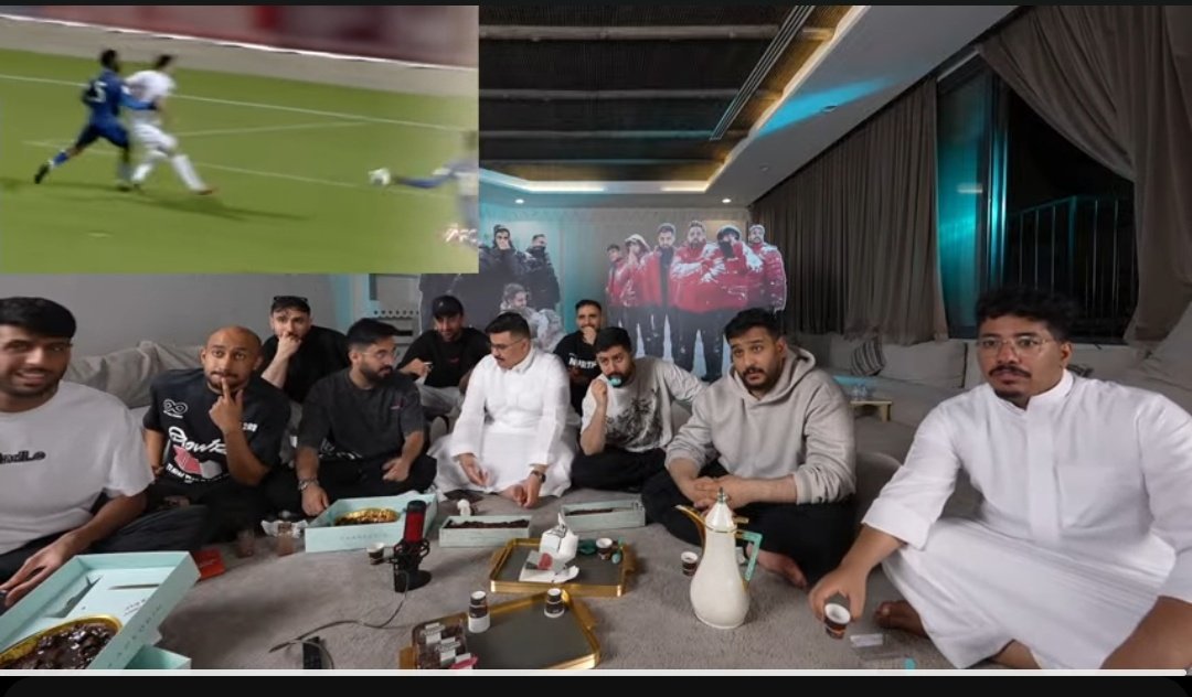 سِ tweet media