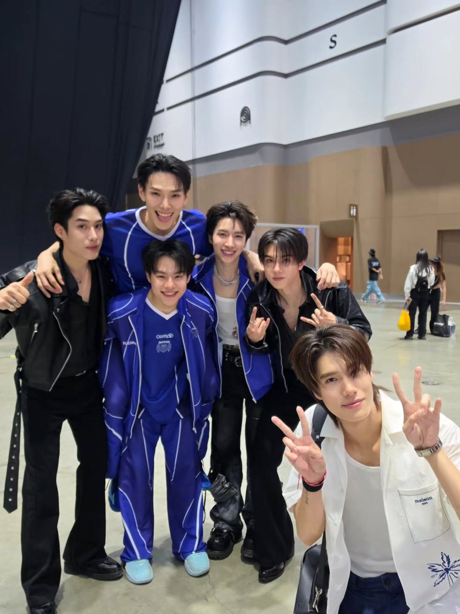 PondPhuwin Official Thailand (DoubleP) tweet media