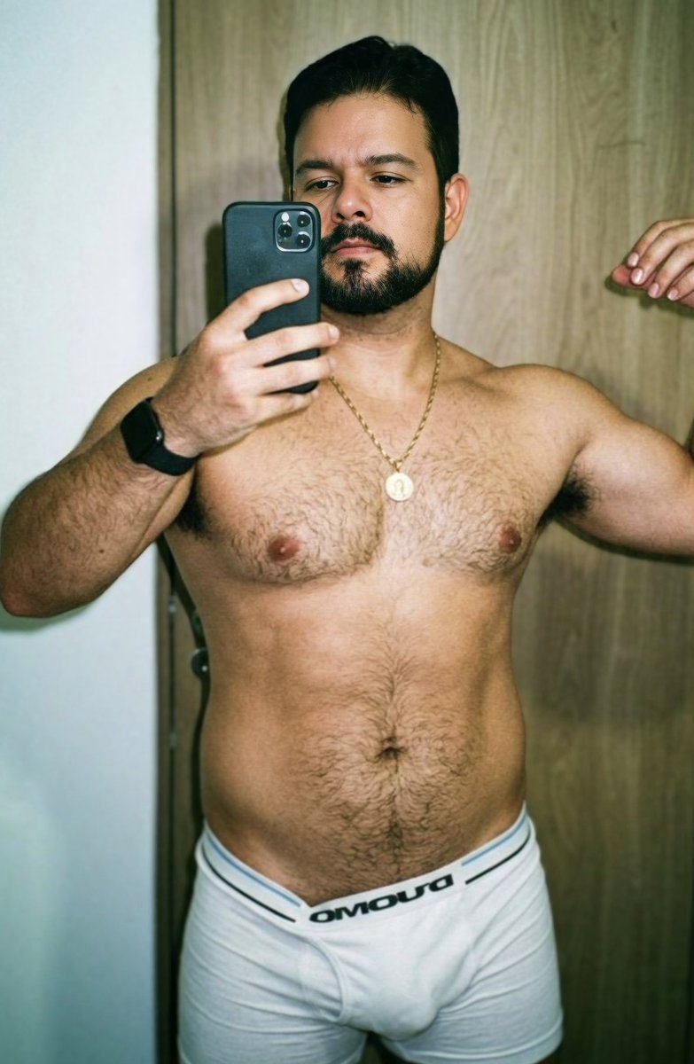 santtosedv's tweet photo. Essa trend da foto com flash eh muito boa neh?! https://t.co/YxaQPObpWr