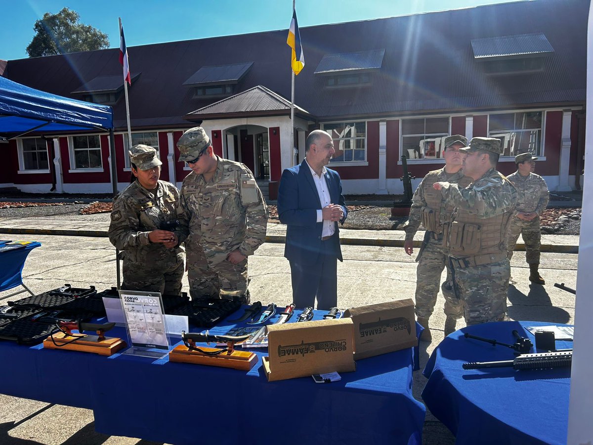 FAMAE expone sus capacidades a la #ReservaMilitar del <a href="/Ejercito_Chile/">Ejército de Chile</a>  en el Regimiento de Infantería N°. 1 "Buin" en el marco de la ceremonia de reactivación de sus actividades anuales.