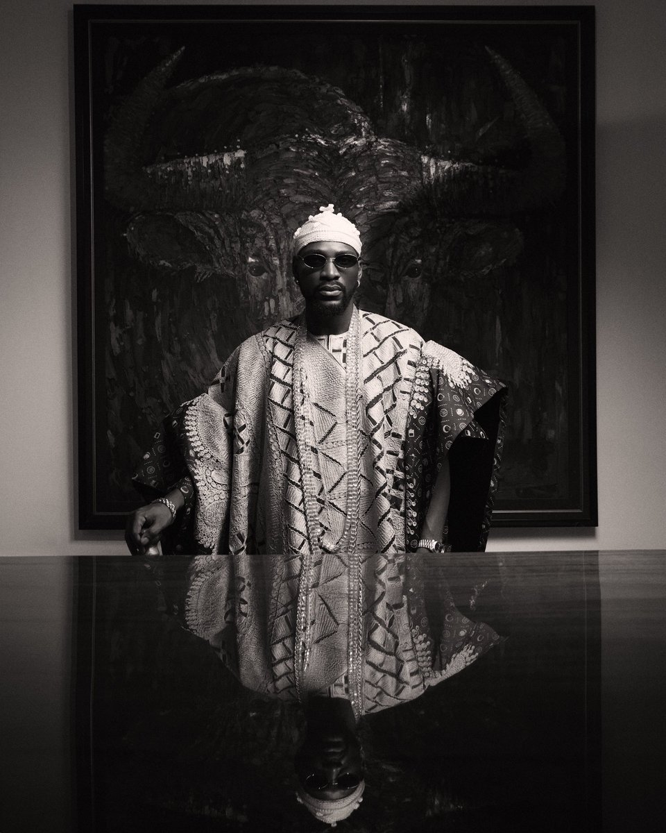 tobibakre's tweet photo. The vibe for #amvca12 

AMVCA12 - 2026

Look: @dejiandkola || Custom mules: @dejiandkola 

Custom brass - bell  designed by: @frontiersbrand

Photographed by the talented: @peter_stonee

Frames: @newbottega || Jewelries Custom: @frontiersbrand

StylingAndCreativeDirection by: @Frontiersbrand

Videographer: @ibidunnidamilola

Location: @unarenabylvlagos
