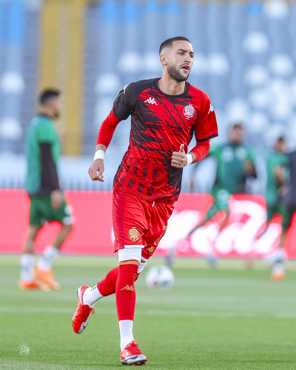 WACofficiel's tweet photo. Game faces activated. 🔋

#DimaWydad https://t.co/sll6MpyyEP