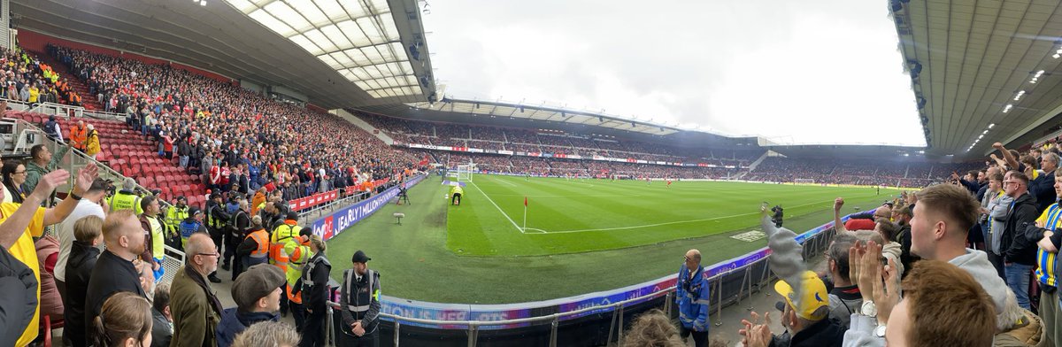 faceofcheam's tweet photo. View today, drab game but would’ve taken the draw beforehand. Our set piece defending was like we knew their routines. #saintsfc https://t.co/NzK7aVFtFO