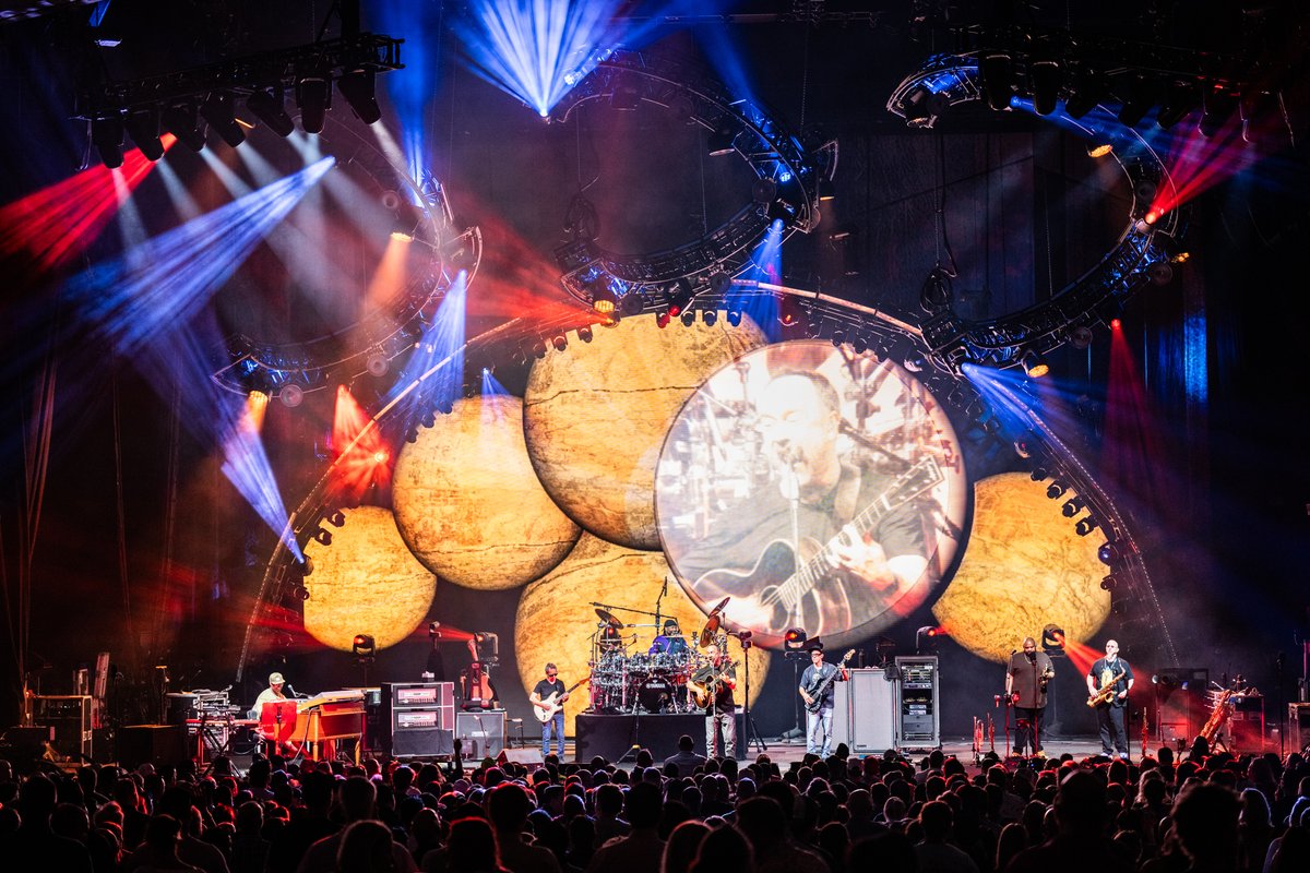 Dave Matthews Band tweet media