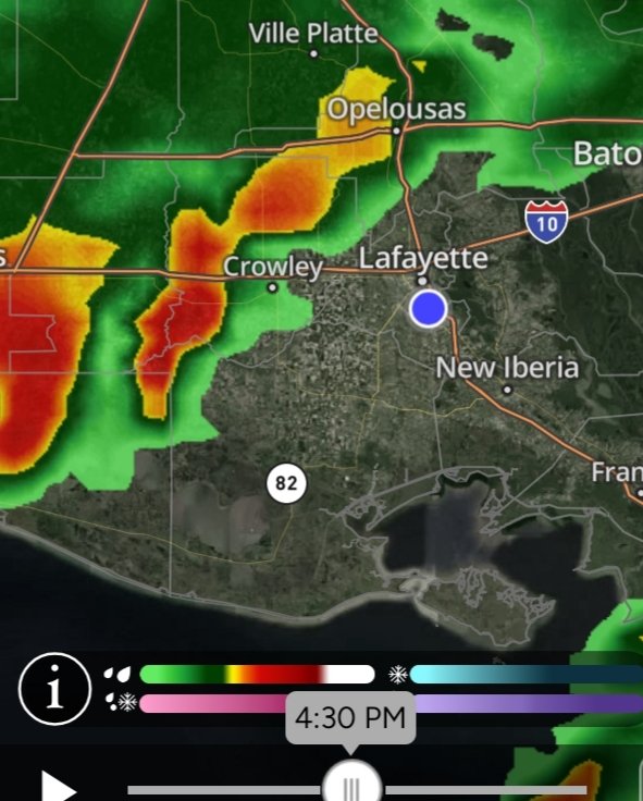 SouthSide_Pride's tweet photo. @adamolivierwx Wow! Not good. Radar shows the next two big storms (right) following closely behind current training (left). Do you think structures will become impacted, not to mention severe potential? This is crazy. The atmosphere is forgetting to stabilize. https://t.co/Lm0Ah7MMRf