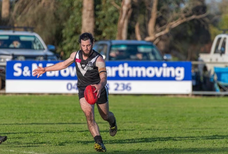 HeadAndBrain's tweet photo. ABC Australia News:  Concussion treatment an evolving area with a long road to recovery https://t.co/LBPg469haD 

#Concussions  #medicaltreatment  #Australia  #braininjury https://t.co/72vEN3bVGt