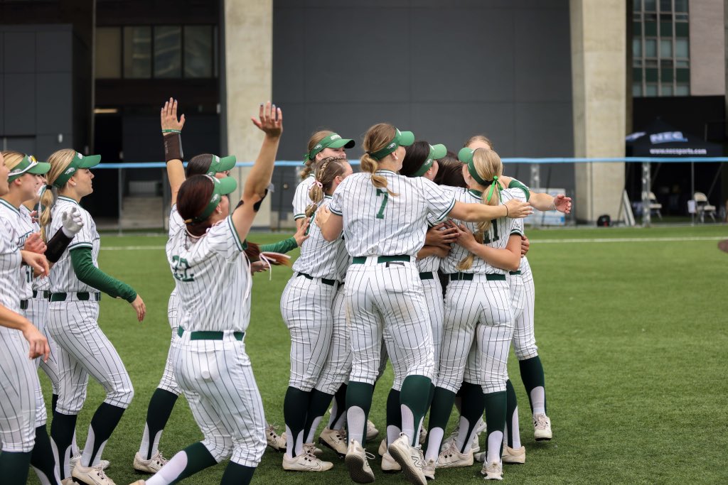 Wagner Softball tweet media