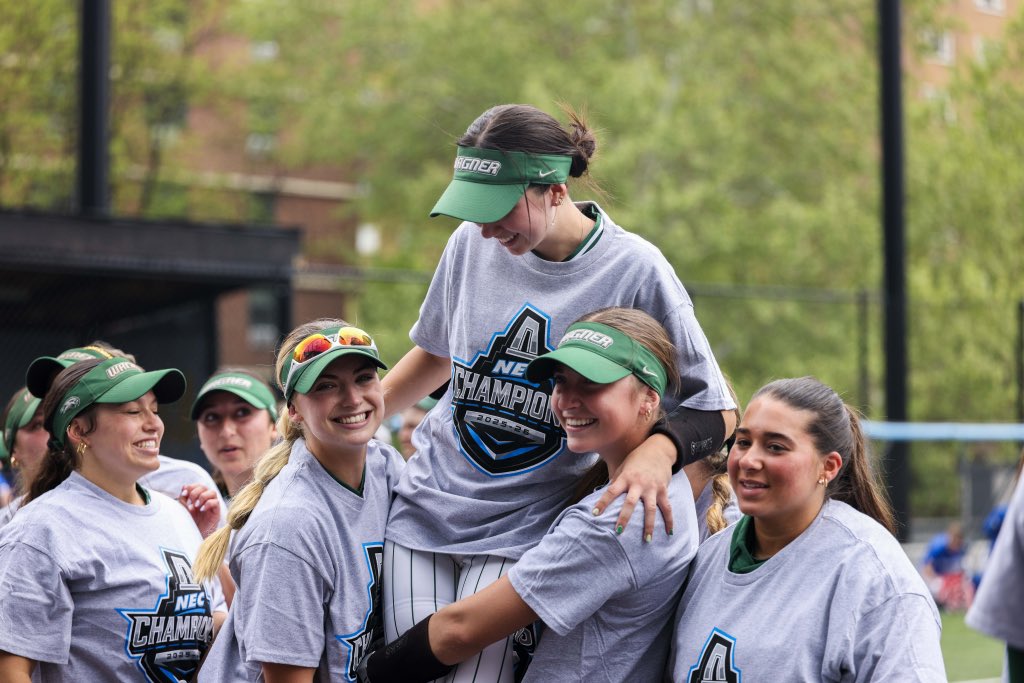 Wagner Softball tweet media