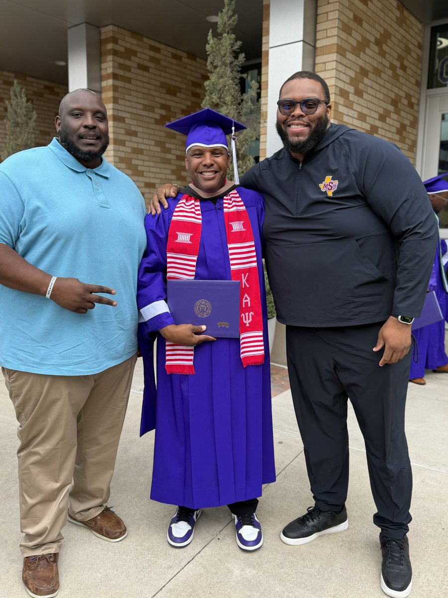 chaunceyfranks's tweet photo. Yesterday was truly special. Still processing it all.

I officially completed the requirements to receive my Executive MBA from TCU’s Neeley School of Business and can now proudly call myself a TCU graduate.

What an absolute honor and privilege.

When I first arrived at TCU 16 years ago to serve this campus through FCA, I could have never imagined the journey God, in His kindness, would allow me to walk. What began as an assignment became family, community, growth, lifelong relationships, and now this moment.

I’m deeply thankful for every person who helped shape this journey — my parents, my wife and kids, family, friends, mentors, students, coaches, supporters, and so many others. Yesterday was a celebration of your fingerprints on my life.

More than anything, it was a celebration of the goodness and faithfulness of God.

TCU will forever hold a special place in my heart.