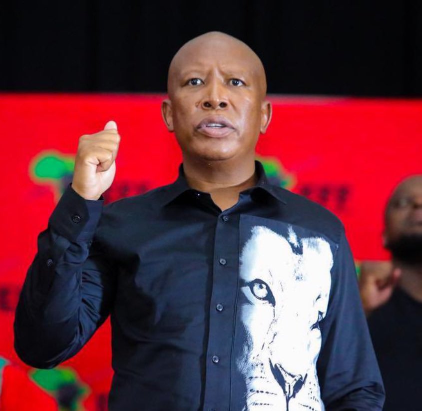 Phelind01's tweet photo. @Julius_S_Malema @selowethabi Our Commander  in Chief, sifa la ufa khona ✊🏾❤️💚🖤 https://t.co/Bx8bqhUZBi