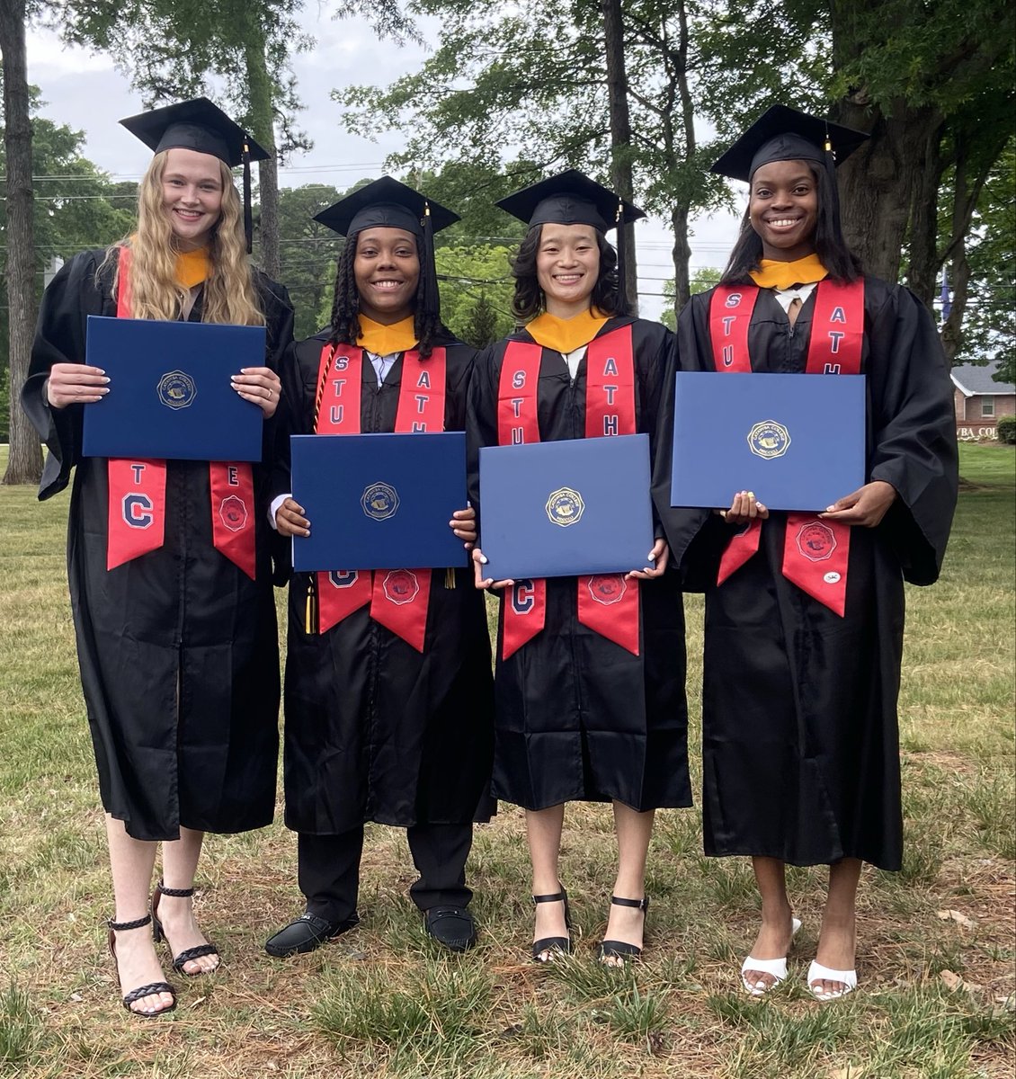 catawba_wbb's tweet photo. Congratulations to our Class of 2026 🎓
#Chaos https://t.co/U9jVye6vur