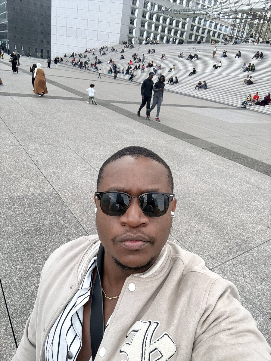 Mr_ZZ tweet media