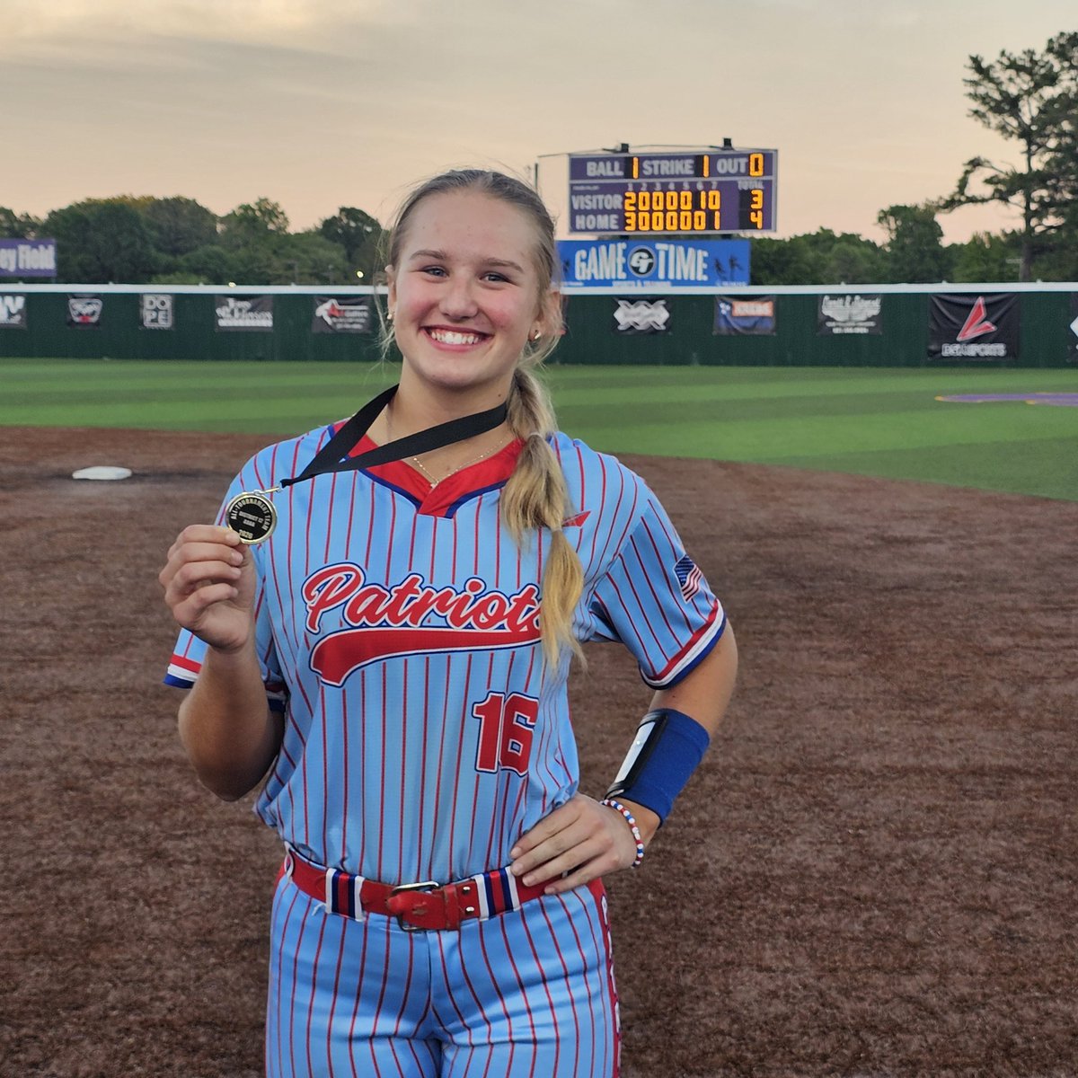 PeytonWendorf27's tweet photo. 📢 WALK-OFF double to win District!!!
I'm so proud of our team. #pagehigh
Honored to receive  All-District 🙏 
On to Regionals... LET'S WORK!!
#2027pitcher #junioryear
@JenConsaul @JoelWorthington @e_newellcoach @NateTompkins @ElizabethH_99_ @chris_stelma @RickWagnerr @AMGold27Wicks @Softball_Page @wcsPHSathletics 
@BielBryce