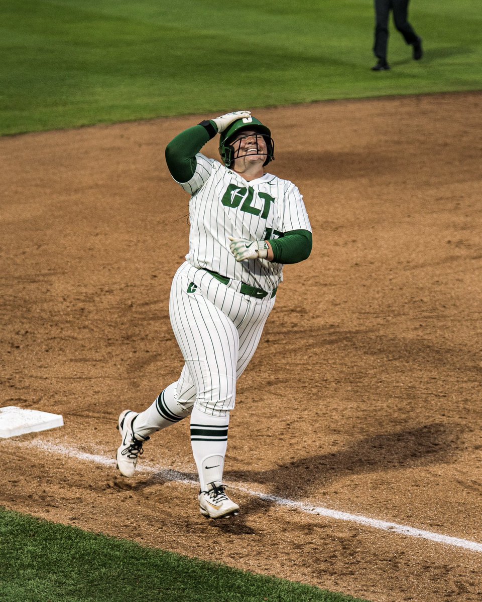 Charlotte Softball tweet media