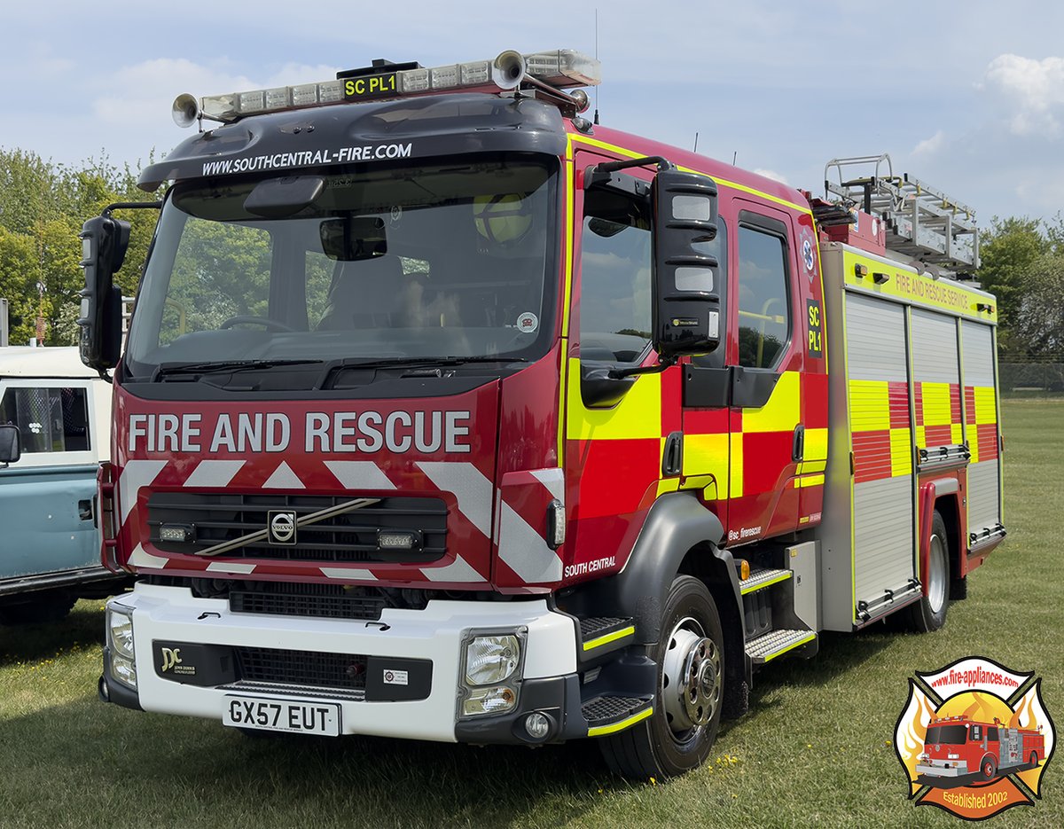 evo_uk's tweet photo. .@SC_FIRERESCUE (South Central Fire and Rescue Service) GX57 EUT is a Volvo FL280/JDC (PL), formerly in the fleet of @EastSussexFRS. It was seen today at an event at @thruxtonracing 

#southcentralfire #VolvoFL #JDC #fireengine #ThruxtonCircuit #fireappliances #firephotography https://t.co/lQBgOmVbAK