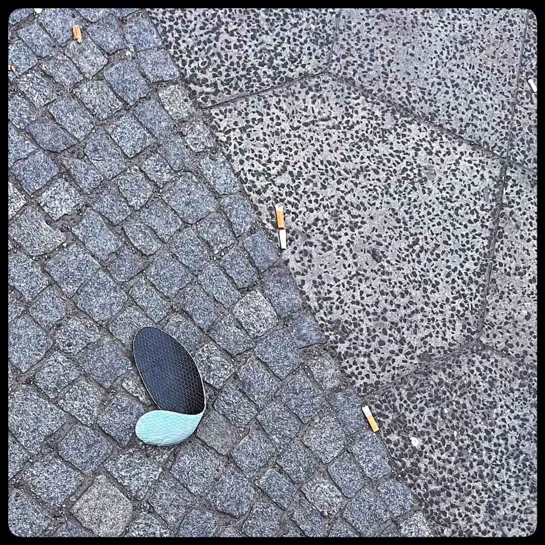 williamthirteen's tweet photo. Friedrichstrasse, Berlin #takeonlyphotosleaveonlyfootwear https://t.co/1q631zwzoi
