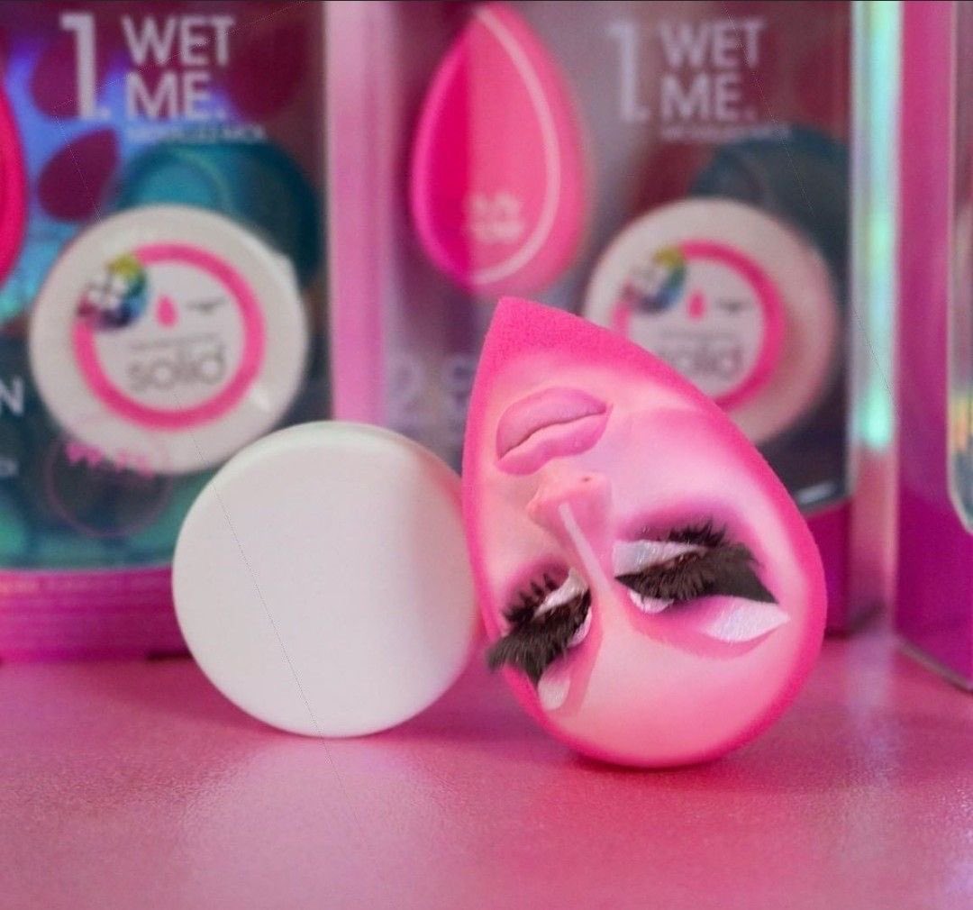 no context trixie & katya tweet media