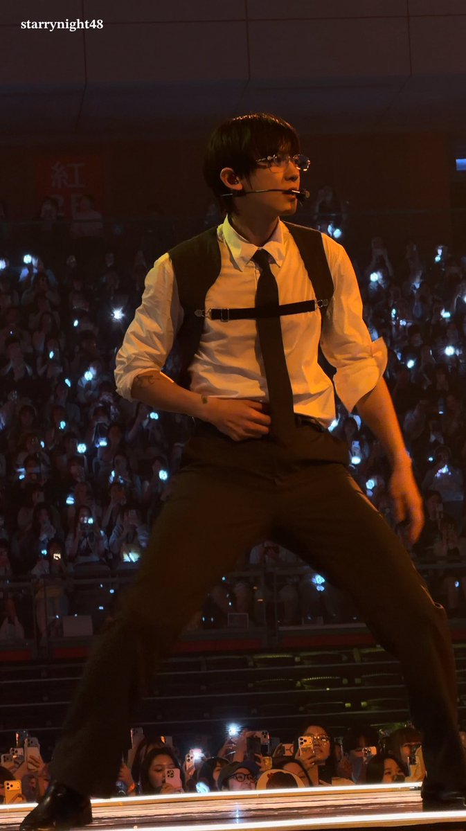 starrynight48_'s tweet photo. 260509 EXO PLANET #6 - EXhOrizon in Taipei 
TOO HOT TOO HANDLE
#CHANYEOL #찬열 #박찬열 #EXO #exhorizon_in_taipei https://t.co/blq3mWeLj7