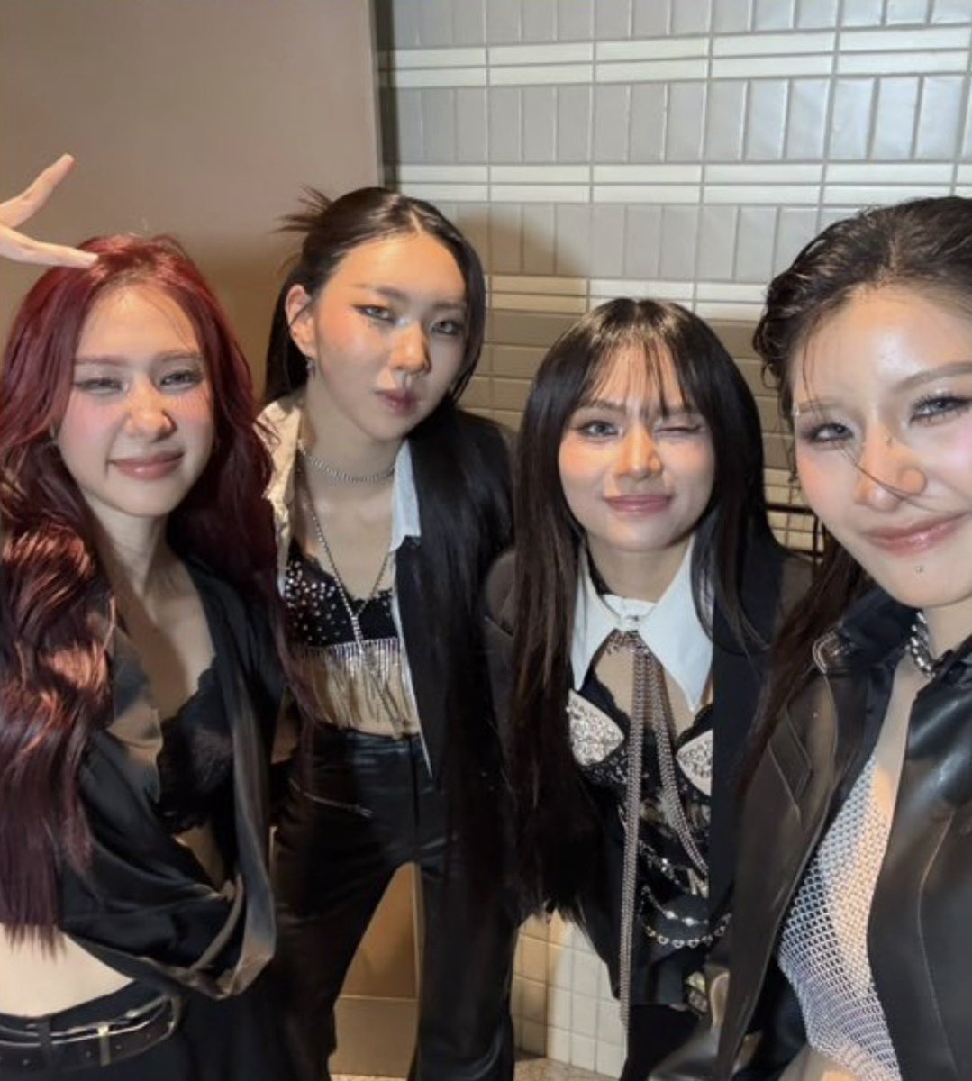 ทีเจจะดู my chainz ⛓️ ที่คอน 3 tweet media