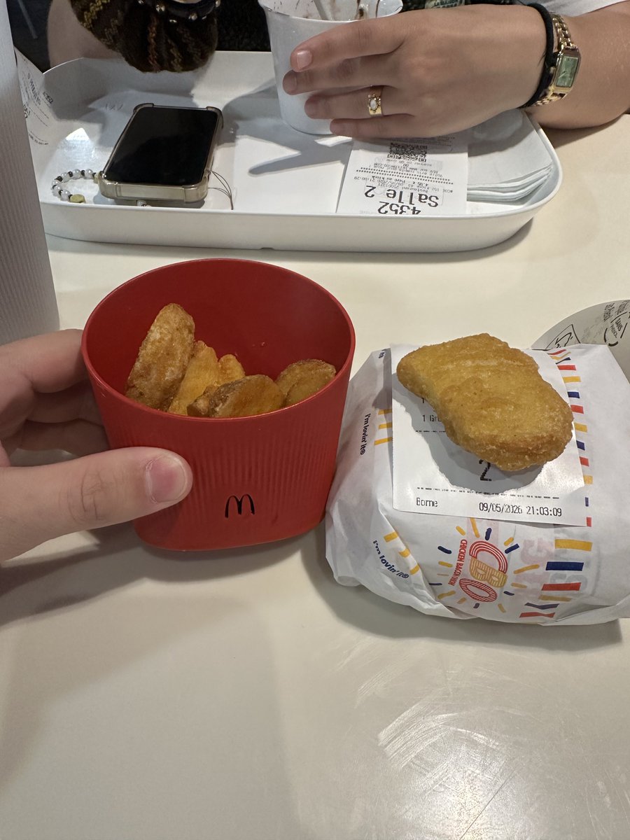 Thomdvls's tweet photo. Une moyenne potatoes en 2026
@McDonalds @McDonaldsFrance https://t.co/sKDLfXlNMA