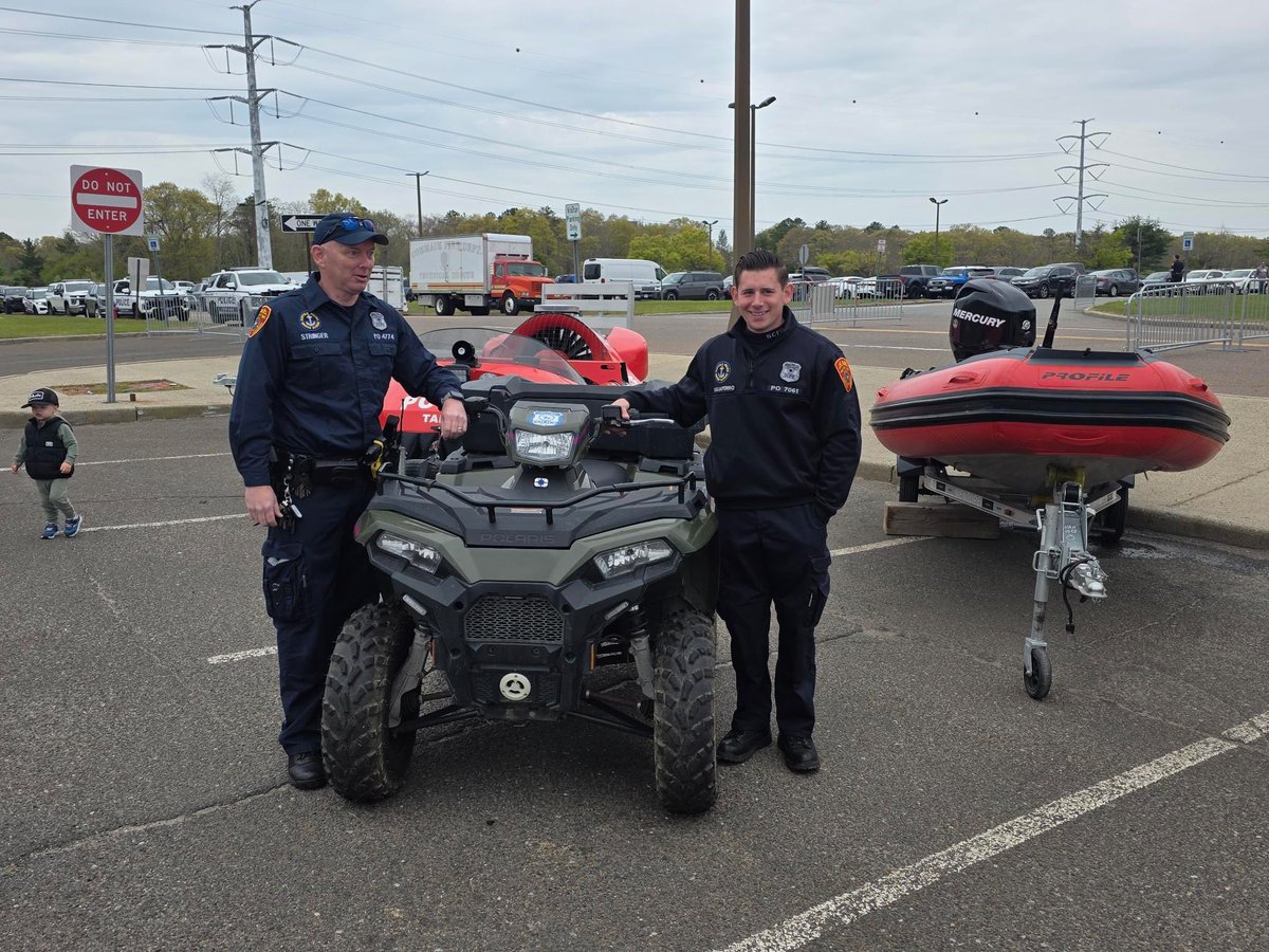 SuffolkPBA's tweet photo. Today was a great day at police headquarters for the annual SCPD Family Day. It’s always nice for our loved ones to get a personal view of what our amazing officers do each day. We hope all the families who came down enjoyed themselves. To our officers, thank you for all you do, and for always making coming home to your family your number one priority.