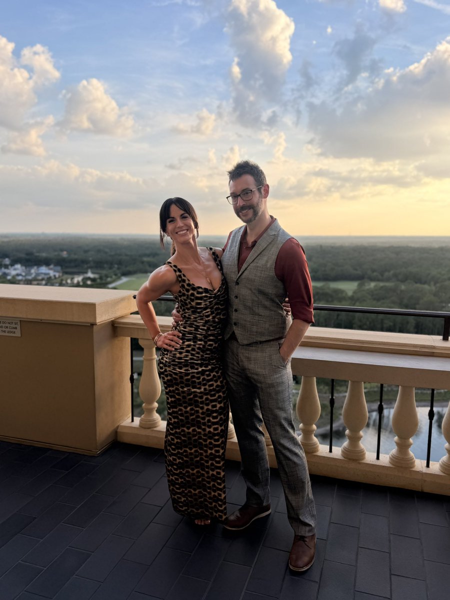 Gothalion tweet media