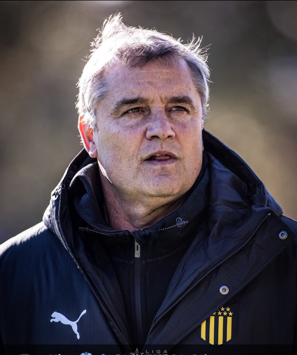 teamopenarol's tweet photo. Algo de razón tiene !! 

💛🖤Lesiones Importantes: 

Leo Fernández, Nahuel Herrera.

💛🖤 Recuperansose:

Cangrejo, Darias, Abel Hernández y Olase. 

💛🖤 Lesiones menores:

Gularte, Maxi Olvera, Angulo, Franco González. https://t.co/ORFCZGKrND