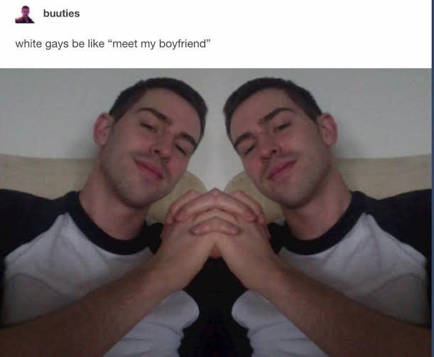 rangel_mig's tweet photo. eu fico pra morrer que esse meme é MUITO real (e não só pros gays brancos) https://t.co/FRzsg0pjET