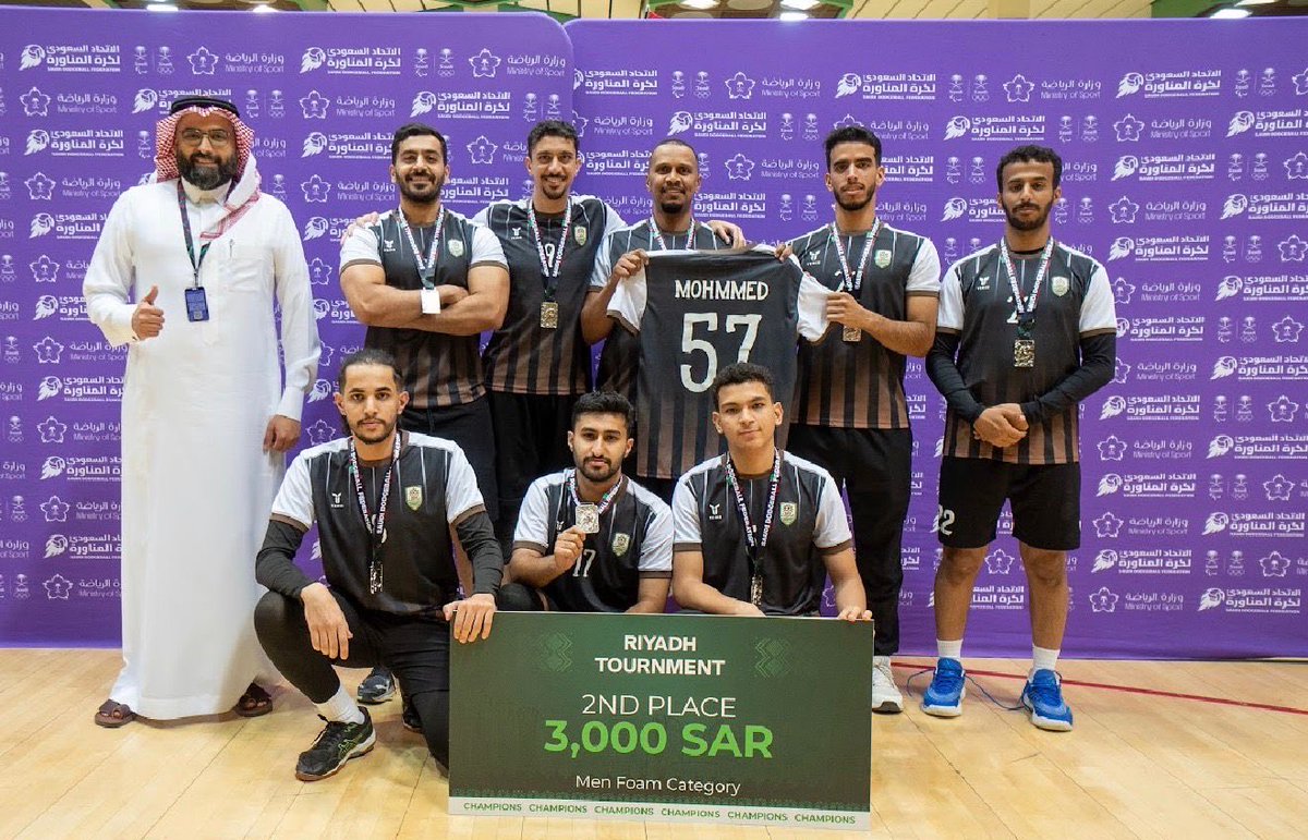 saudidodgeball's tweet photo. 📸 أختتمت #بطولة_الرياض  لـ #كرة_المناورة فئة الفوم

📌 وجاءت النتائج كالتالي:

1️⃣ نادي العلمين 🥇🏆
@al3lmin_club 

2️⃣ نادي الأنوار 🥈
@alanwarclub 

3️⃣ نادي الكوكب 🥉
@alkawkabfc 
نبارك لكل المشاركين 🌹👏

#dodgeball https://t.co/tU87D8iNih