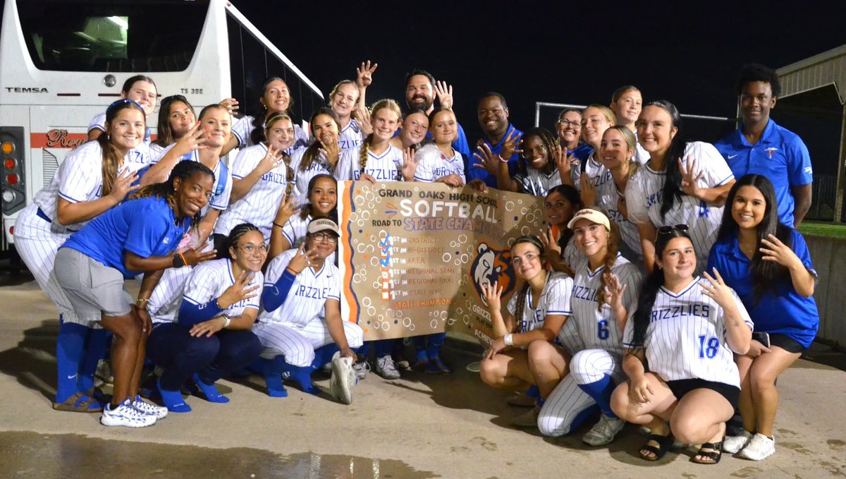 Principal Black drove out to Madisonville to support our softball girls and celebrate our Regional Semi-Final Title with us! Thanks for the love 🥰 #GrizzUp #BearDown