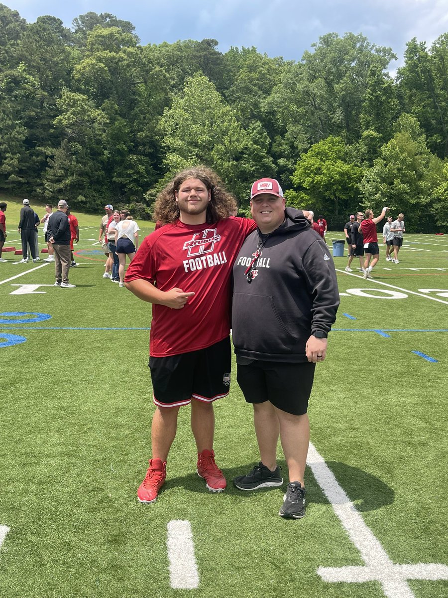 Chance103116's tweet photo. Had a great time at the @ReddiesFB camp today. Got some good reps met a lot of great people in the weight room and on the field but I’m always striving to be better!!! @CoachWarehime @daltonbowles3 @AustinDobbs71 @DonellSnow @CoachGaines_ @CoachTorres40 https://t.co/W7UXdql8h9