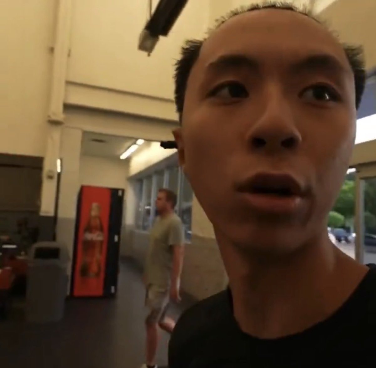 <a href="/SlatDontMiss/">Slatt♱</a> This nigga hair look ridiculous son 😭😭