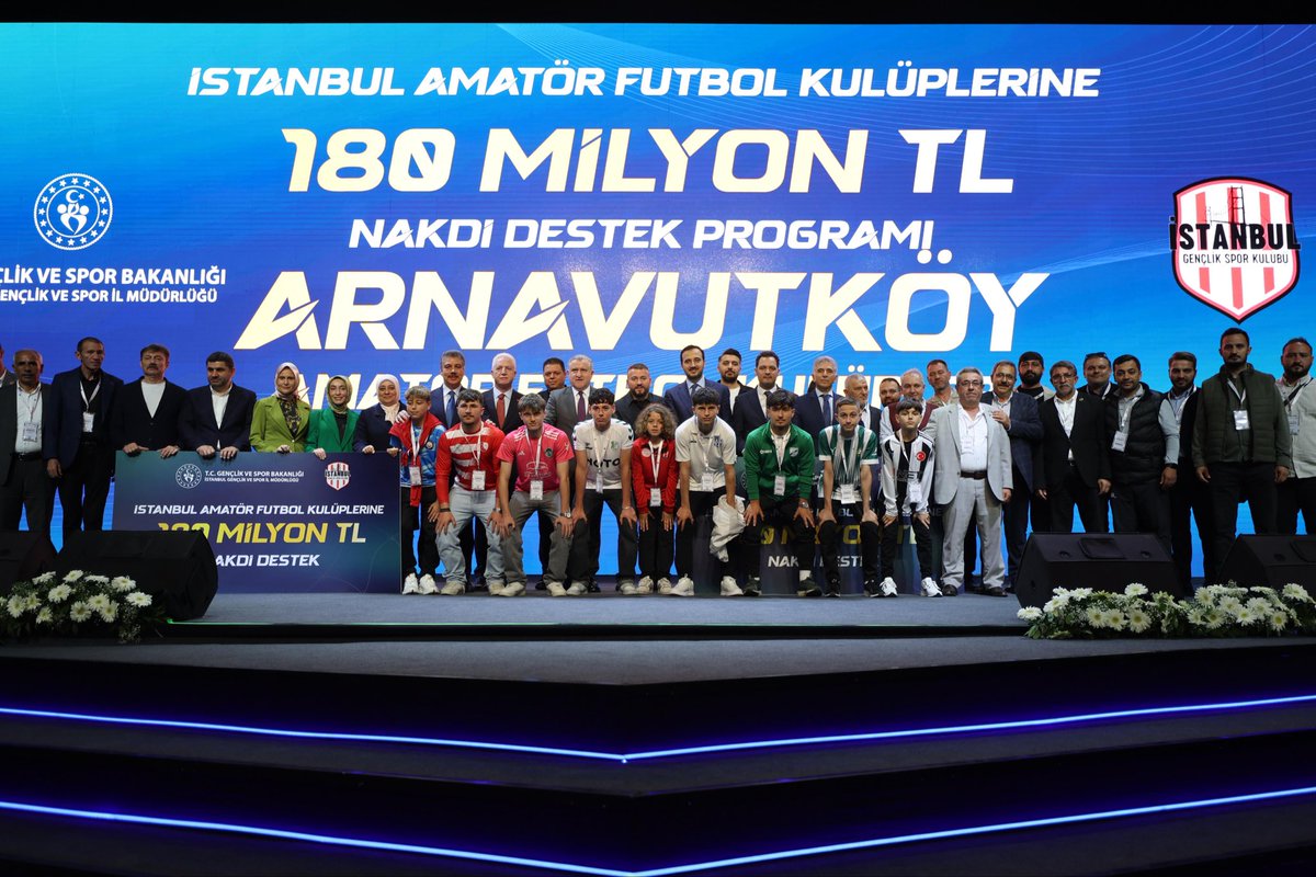 AKIstanbulSPB's tweet photo. Gençliğe yapılan yatırımın geleceğe yapılan yatırım olduğu anlayışıyla, Gençlik ve Spor Bakanlığı tarafından düzenlenen İstanbul Amatör Spor Kulüpleri Destek Programı’na katılım sağladık. https://t.co/zXxBPBu3CK