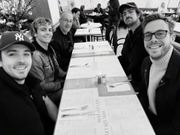 Ross Lynch News tweet media