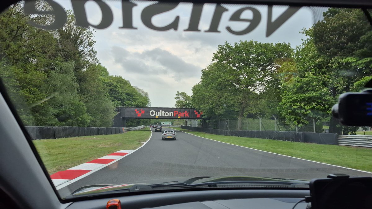 st41ker's tweet photo. It’s been a good day. Tired now 😴 @Oulton_Park https://t.co/hAja54nNNa