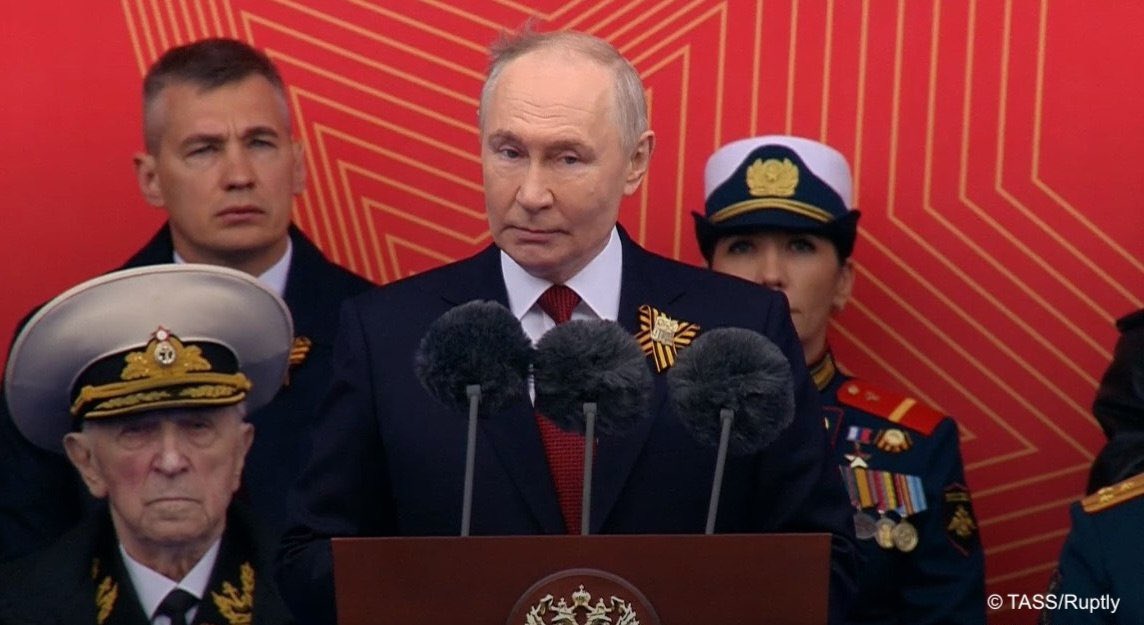 Russia in Canada tweet media