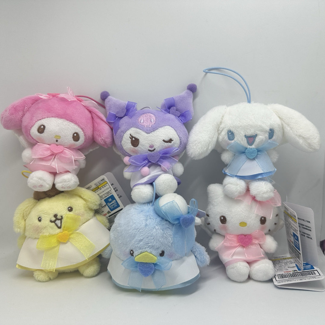 sanrio daily ✨ tweet media