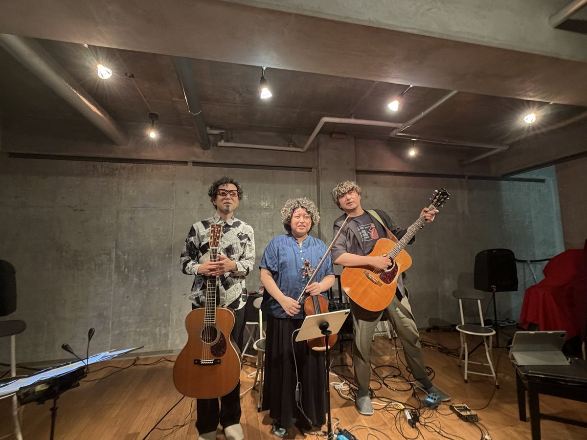 2026/5/9（土）、弾き合い会の後は、JUGEN &amp;きよみんさんのライブでした👏🏻
JUGENの曲やSPAINをツインギター🎸🎸で聴くのはとても新鮮で、カッコ良かったです😊✨✨

あと、自分が演奏するより聴く方が圧倒的に好きだなー、と改めて思いました😅

#JUGEN
#フミ子 さん
#松本ハルキ さん
#きよみん さん