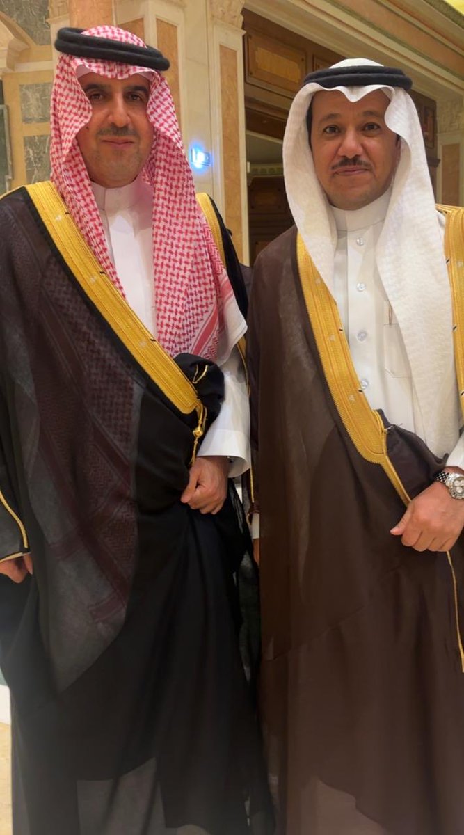 مع ابن العم الدكتور حسام العنقري في حفل زواج ابنه عبدالمحسن.