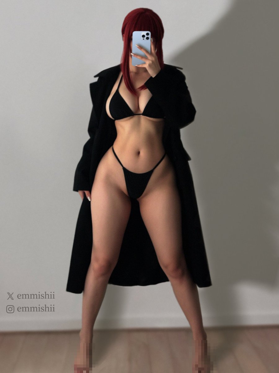 emmishii's tweet photo. Makima in a coat 🖤 (˶ᵔ ᵕ ᵔ˶)

#Makima #MakimaCosplay #ChainsawMan #Cosplay https://t.co/2W6owAByFv