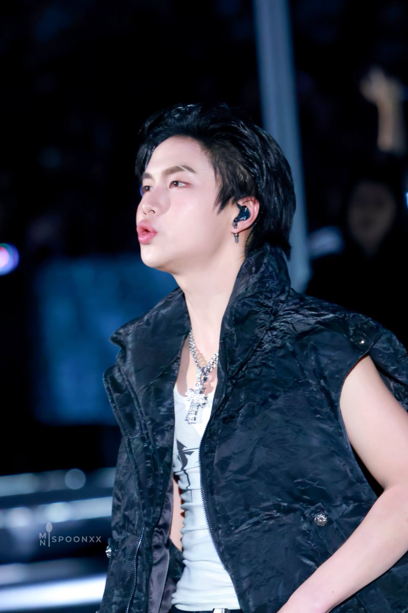 ลอมอ🐬 tweet media