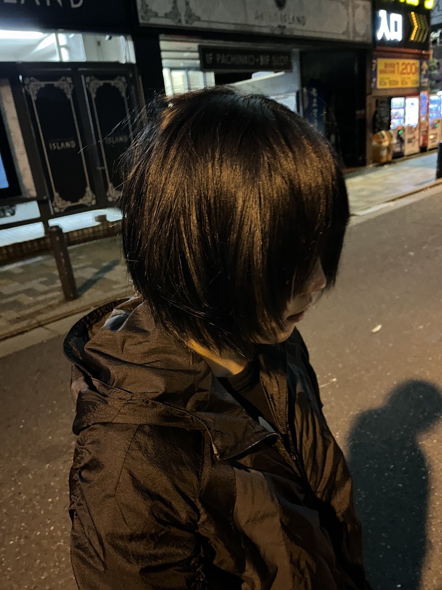 tascn1008's tweet photo. イケメンと深夜の秋葉原にきた https://t.co/Es7WOA4VCj