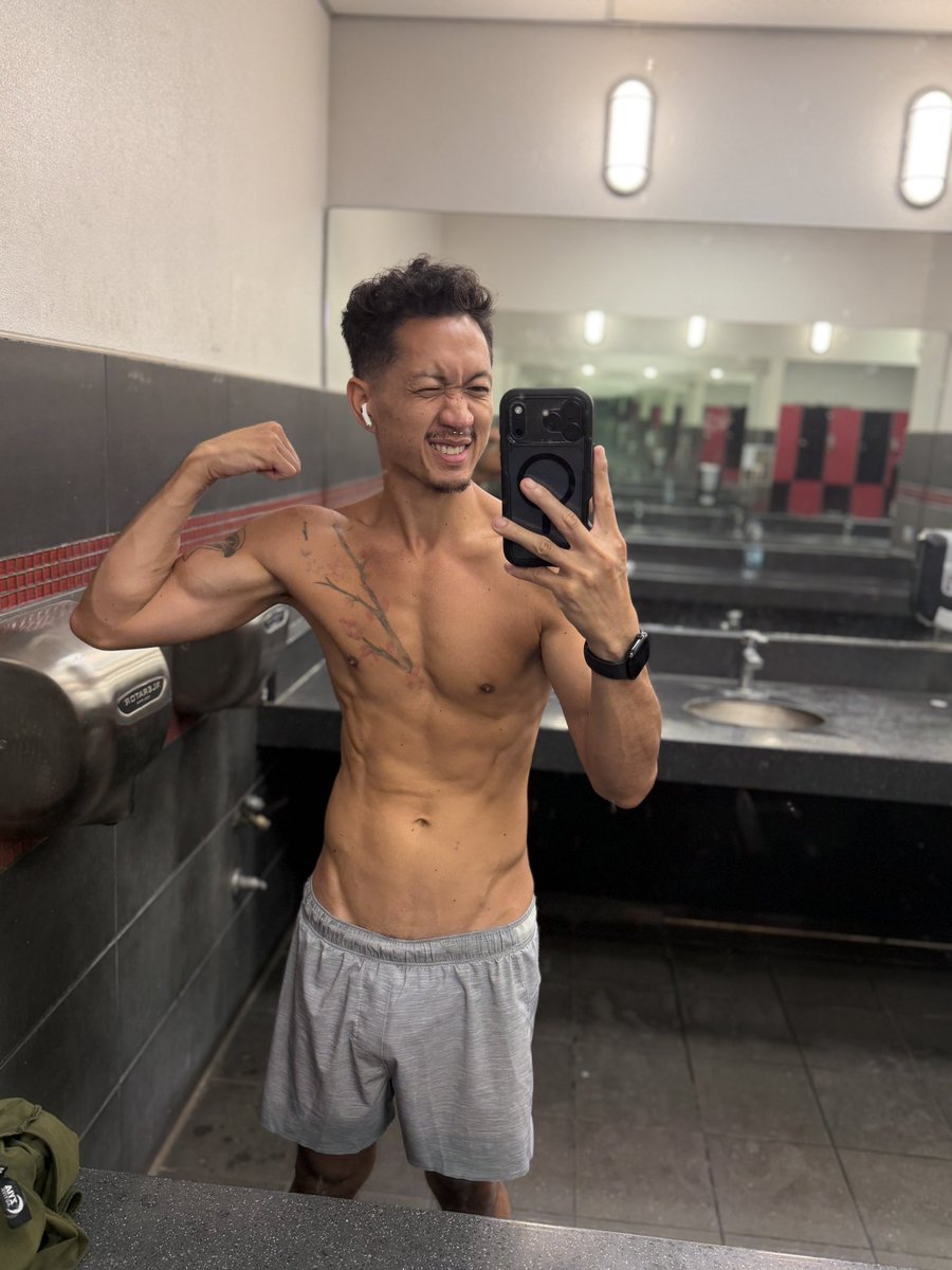 Tommy tweet media
